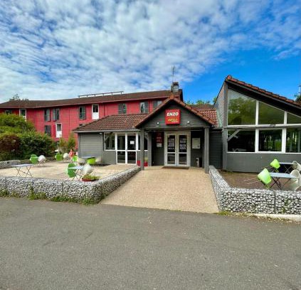 Trappes Hotel | Enzo Hotels Trappes by Kyriad Direct