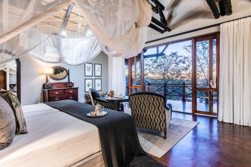 Okaukuejo Cabin | Epacha Game Lodge & Spa