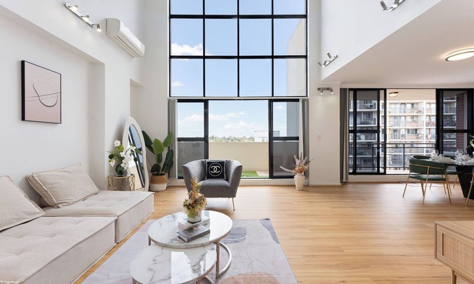 Strathfield Condo | Epic city view penthouse 3b near station
