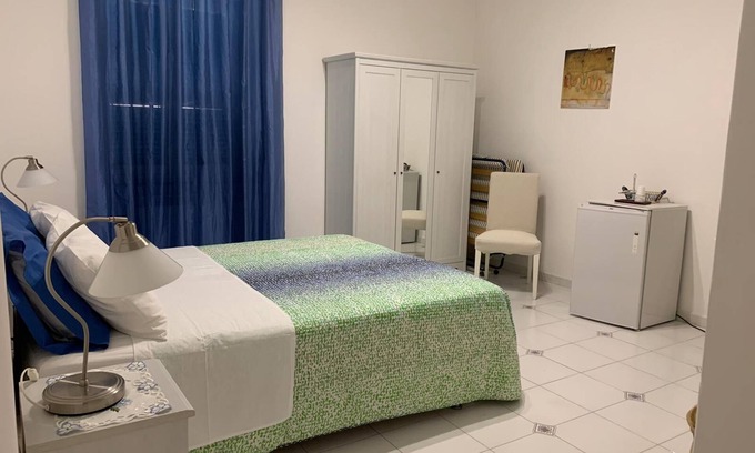 San Sebastiano al Vesuvio House | ERCOLAN Room