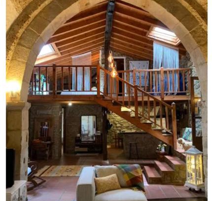 Villallano Ski Chalet | Ermita de la Tuda