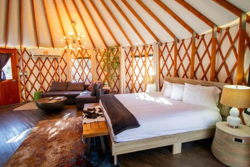 Escalante Cabin | Escalante Yurts - Luxury Lodging