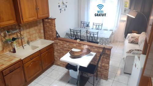Deux Rivieres House | Escale de Cravant
