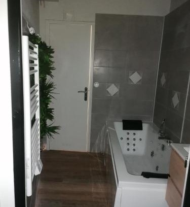 Tournon-sur-Rhone Apartment | Escale en Ardèche