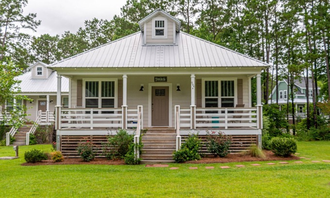 Minnesott Beach Cottage | Escape from the daily grind to the Black Duck!