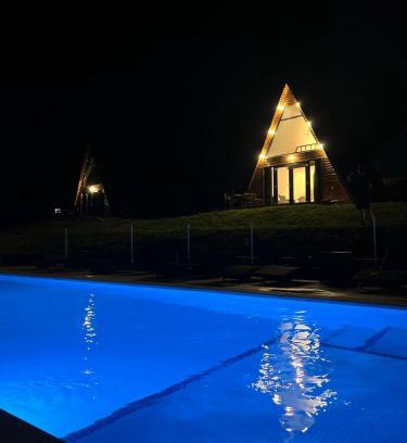 Ghelar House | Escape