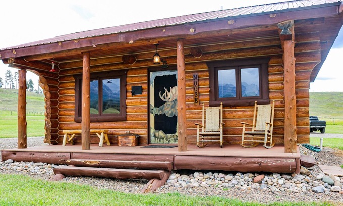Pagosa Springs Cabin | Escape the Crowds and Enjoy your own Private View- Moose cabin