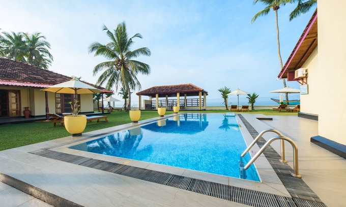 Boossa Villa | Escape to a Coastal Paradise: Your Perfect Getaway by the Beach! Maximum 24 pax