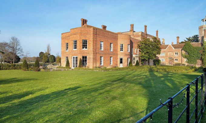 Saint Osyth House | Escape to Darcy West - luxury, space, and charm on a grand country estate.