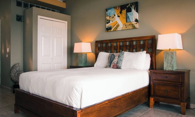 Boca Corona Apartment | Escape to Paradise Beachfront Suites at Panama's Premier Hotel Conch Suite