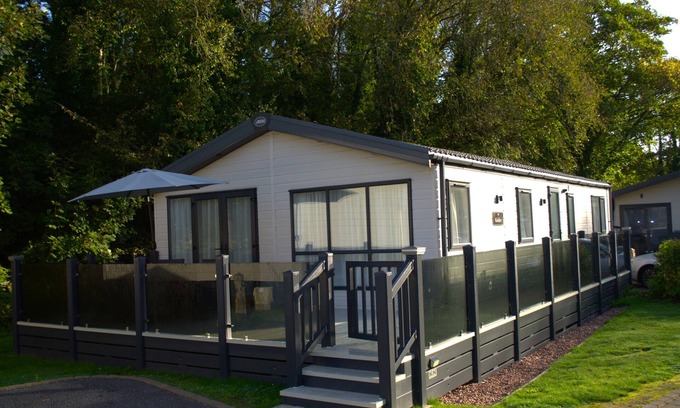 Paignton Cabin | Escape to the English Riviera: Luxury Lodge at Hoburne Devon Bay