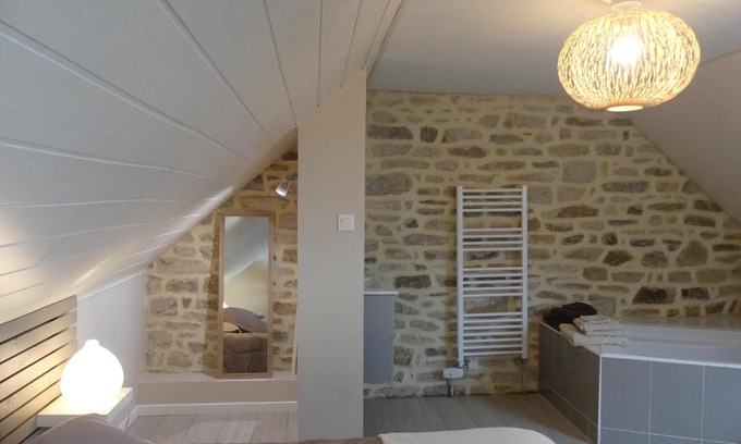 Saint-Evarzec House | Espace Acu-Nature