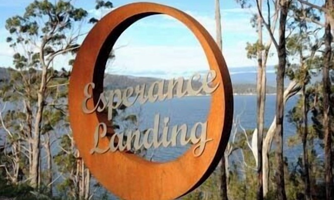 Brooks Bay House | Esperance Landing, waterfront luxury