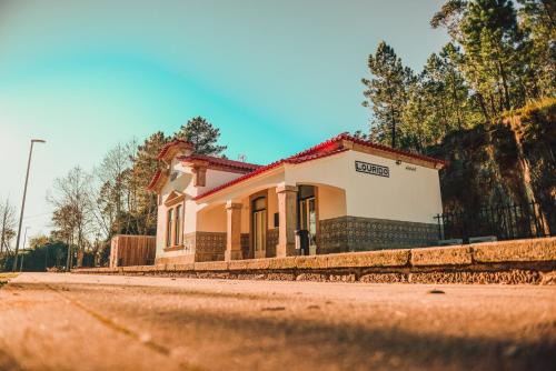 Celorico de Basto House | Estação Ferroviária de Lourido