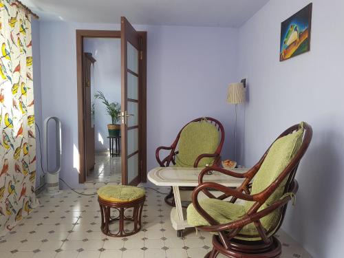 Cahul House | Ethnic House in Town Center