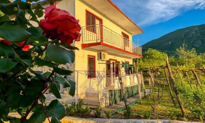 Limljani House | Etno House Mira and winery