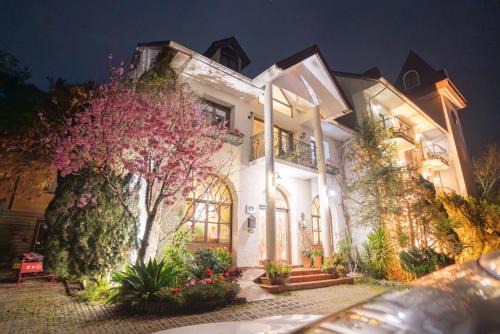 Ren'ai House | Europe Villa