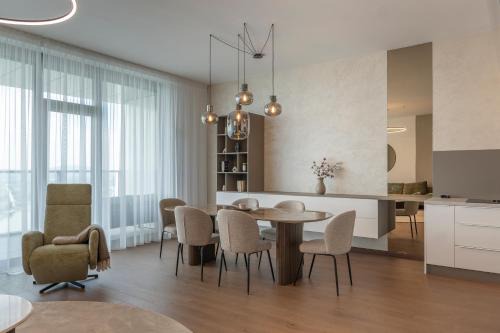 Nivy Apartment | Eurovea Tower- Castle view