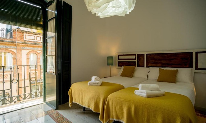 Encarnacion-Regina Apartment | Eva Recommends Casa Gerona