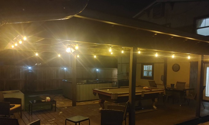 Lutz House | Event two house special lake front