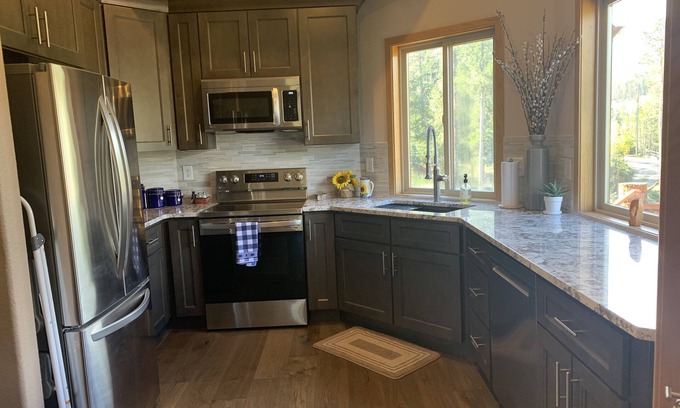 Shadow Mountain Apartment | Evergreen Mountain Escape - Newly remodeled!