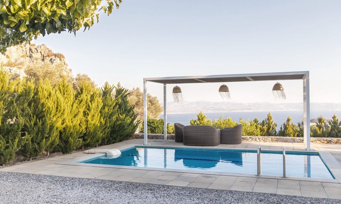 Agia Galini Villa | Evgoro-Ouranos villa , private pool,Breakfast