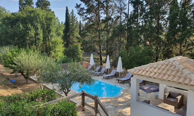 Vassilatika Villa | Excellent value, beautiful private villa with pool, well located. Starlink Wifi