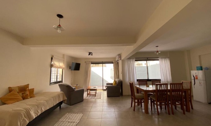 Mendoza City Center Apartment | Excepcional apartamento, con patio cochera y parrilla en el centro