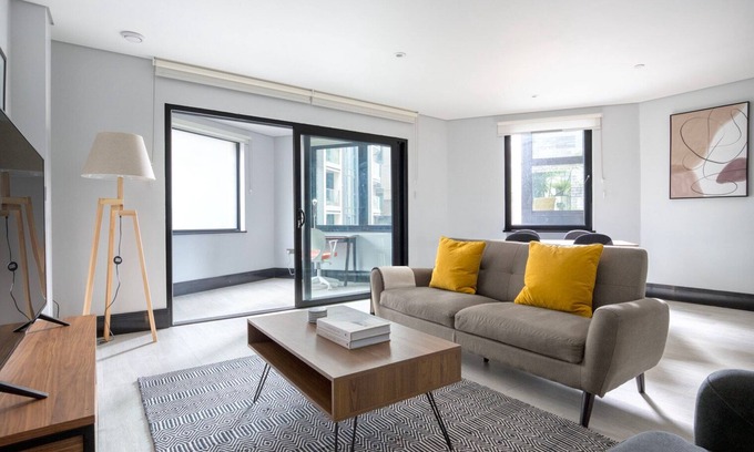 Whitechapel Apartment | Exceptional Aldgate/Whitechapel 2BR w/Garden, nr Station, by Blueground