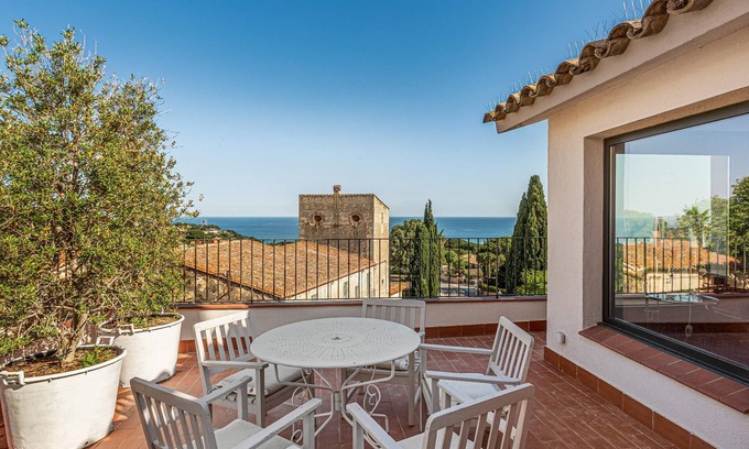 Sant Vicenc de Montalt Villa | Exclusive Chalet Sea Views - 5 min from Golf
