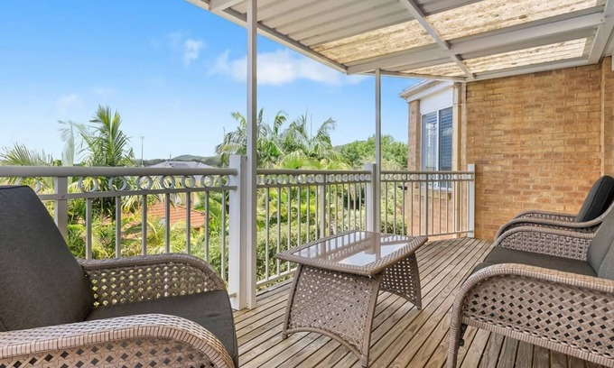 Tumbi Umbi House | Exclusive Luxury Oasis Tumbi Umbi NSW