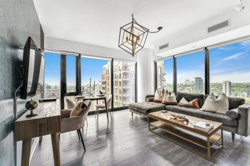 Bloor-Yorkville Apartment | Executive 1 Bedroom close to Four Seasons Yorkville!
