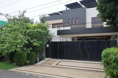 Lahore Bed & Breakfast | Executive Residency Lahore
