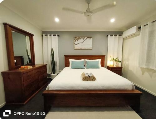 Holmview House | Executive Suite
