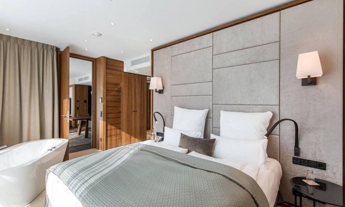 Metternich House | Executive Suite - Augusta Suite - FÄHRHAUS Koblenz