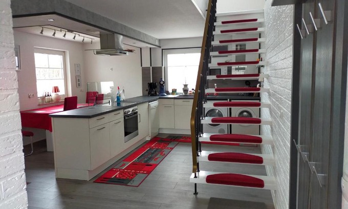 Papenburg Apartment | Exklusive FeWo Papenburg mit Terrasse & beheiztem Wintergarten
