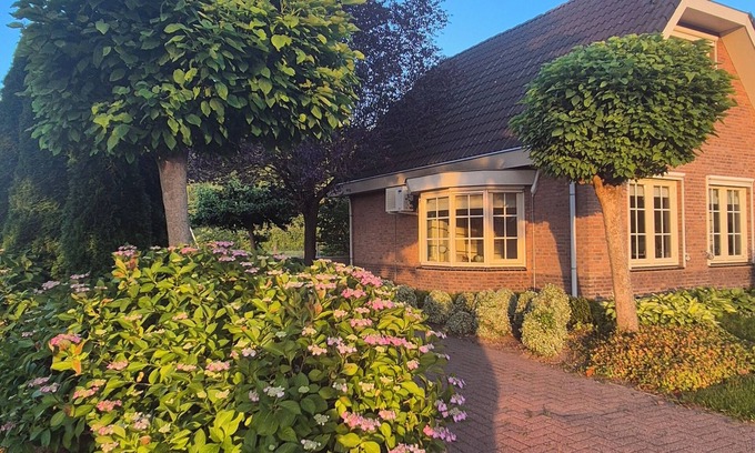Barneveld House | Exklusives Ferienhaus am Waldrand – Veluwe entdecken und relaxen