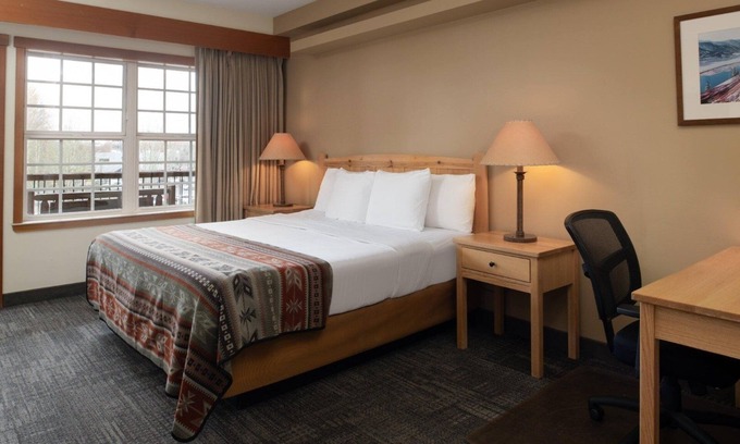 Vancouver Hotel | Experience Comfort at This Cozy Lodge-styled Family Room w/Balcony
