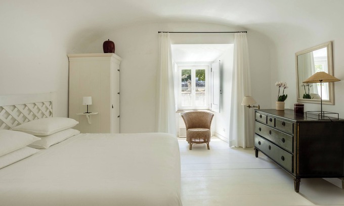 Evora Apartment | Experience Évora's Heritage in a Historic Palace