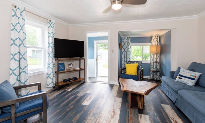 Huron House | Explorer's Cottage at Rye Beach