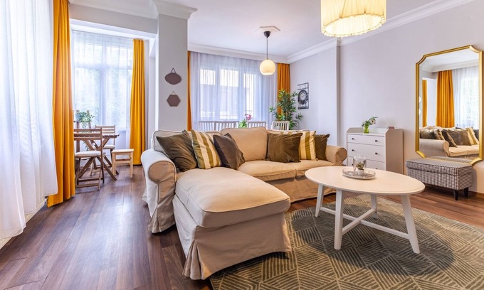 Gayrettepe Apartment | Exquisite Flat Close to Zorlu in Besiktas