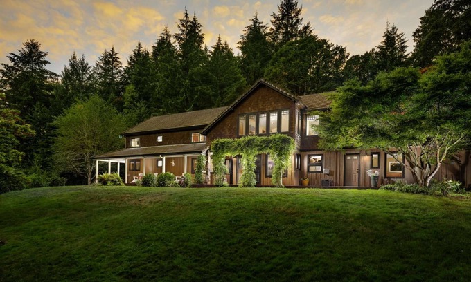 Carlton House | Exquisite Manor Surrounded by Private Meadows, Forests, Trails, w/Fire-Pit and Stocked Fishing Lake