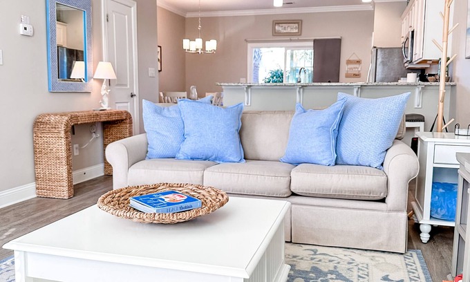 Atlantic Beach House | Exquisite Ocean-View Villa – Steps to Beach & Pool, LINENS INCLUDED