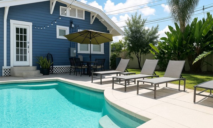 Pinecrest West Park House | Extended Stays Welcome! Private Heated Pool & Hot Tub |Pet Friendly |Fenced Yard
