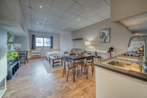 Saint-Martin-d'Heres Apartment | F1 tout équipé neuf tout confort à 2 pas du campus universitaire et de Nerpic