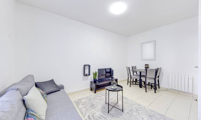 Aubervilliers Apartment | F3 Idéal à Deux Pas de Paris