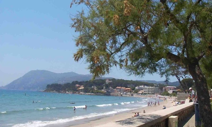 La Seyne-sur-Mer House | F3 Marvivo-les Sablettes 15 m de la Plage