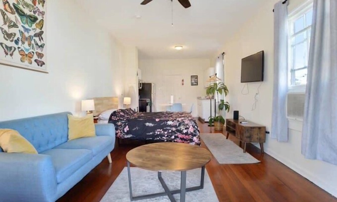 Saint Roch House | Fab Studio | Walk to Food and Music | Pet Friendly
