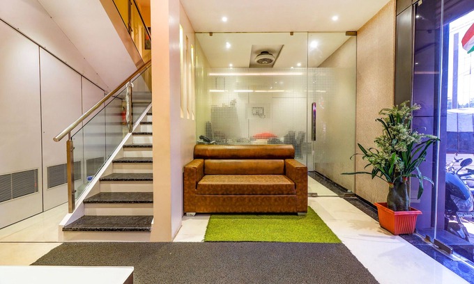 Kurla West Hotel | FabHotel Grand Heritage