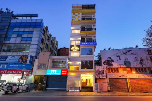 Jayanagar Hotel | FabHotel Maark Inn - Bannerghatta Rd